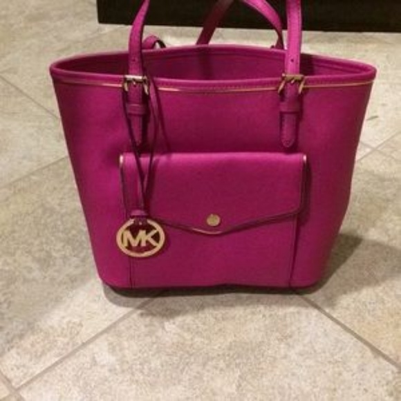 michael kors bag - Picture 2 of 6